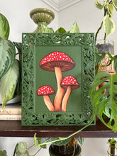 Load image into Gallery viewer, Mushrooms 7.5x9.5in Original
